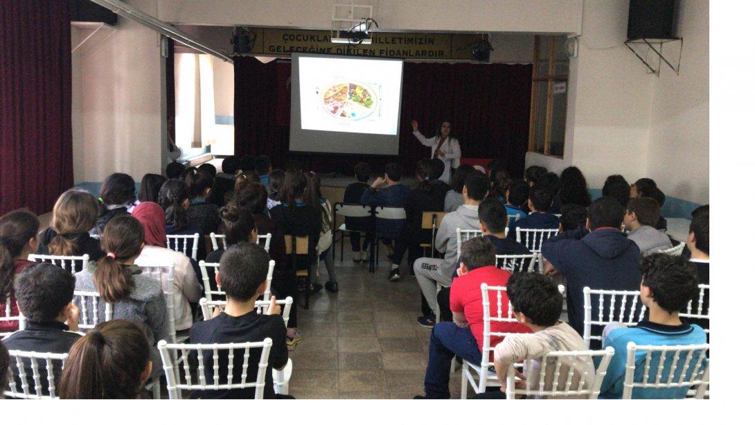 Gaziemir İlçe Milli Eğitim Müdürlüğü Öğrencileri Sağlıklı Beslenme Konusunda Bilgilendirmeye Devam Ediyor